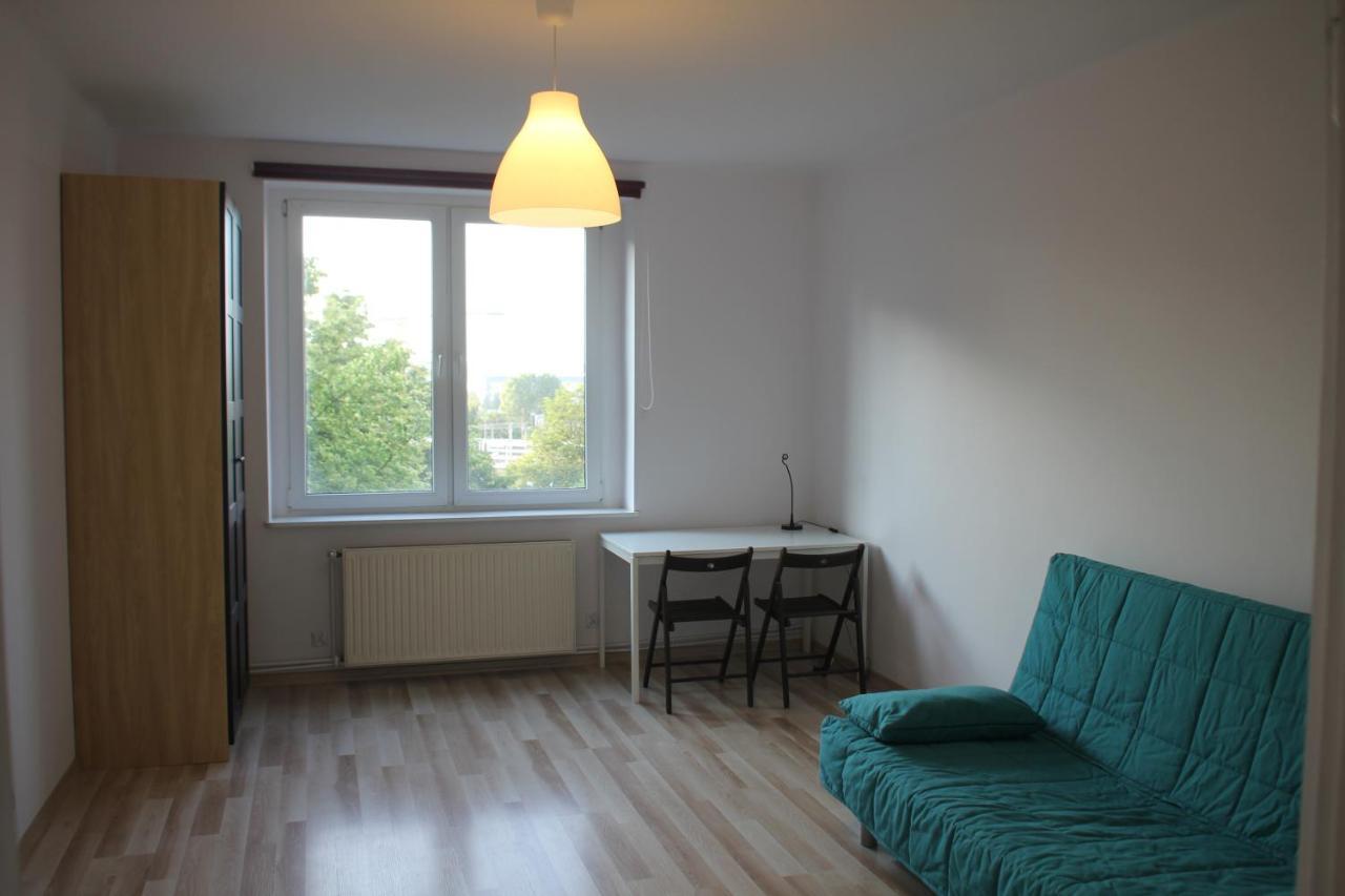 Dwuosobowy Pokoj W Mieszkaniu Czteropokojowym W Centrum Gdyni. Apartment กดิเนีย ภายนอก รูปภาพ